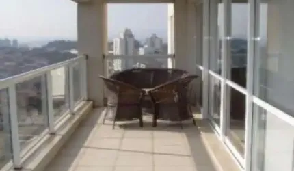 Apartamento de 187 m² com 3 suítes e 3 vagas na Vila São Francisco.