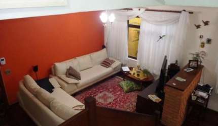 Sobrado 140Ms, Vila Yara, repleto de armários, sala para ambientes, 03 quartos, 1 suite com sacada, sala, cozinha, churrasqueira