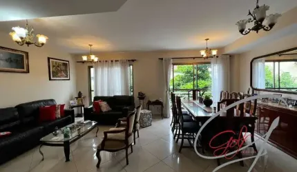 Casa com 3 quartos em condomínio fechado na Vila São Francisco, São Paulo.