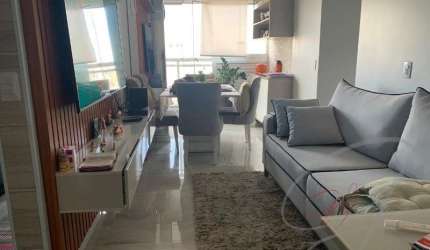 Apartamento à venda no Jardim das Flores, em Osasco, com 2 dormitórios, 1 suite, 2 salas, 2 banheiros, vagas para 2 autos e 1 moto, com 57 m².