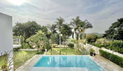 Casa residencial para Venda Granja Viana, Carapicuíba 4 dormitórios sendo 4 suítes, 3 salas, 5 banheiros, 8 vagas 488,73 m² construída, 1.181,50 m² terreno