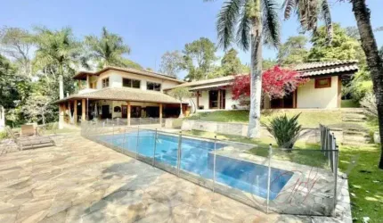 Casa residencial para Venda Granja Viana, Carapicuíba 4 dormitórios sendo 4 suítes, 3 salas, 6 banheiros, 6 vagas 540,00 m² construída, 2.534,50 m² terreno