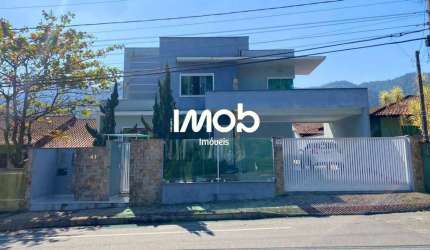 Casa com 1 suíte + 2 quartos, Vila Lalau