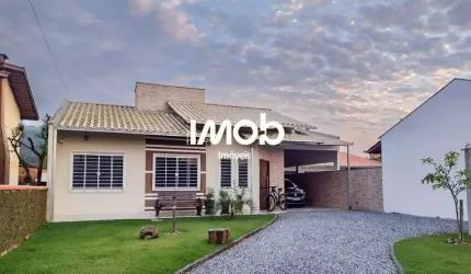 Casa com 1 suíte + 2 quartos, Avaí