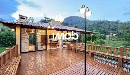 Chácara com 4.282 m² de área total, Jaraguá 84