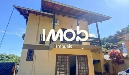 Casa com 2 Quartos, Centro de Guaramirim