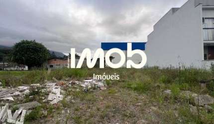 Terreno com 379.97 m² de área total, Bela Vista