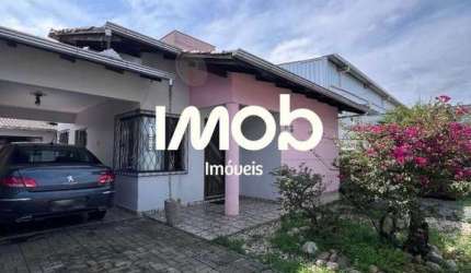Casa com 1 suíte + 2 quartos, João Pessoa - Jaraguá do Sul