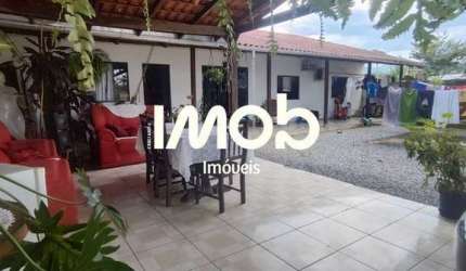 Casa com 2 quartos, Jaraguá 99 - Jaraguá do Sul