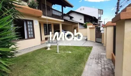 Casa com 4 quartos, Água Verde - Jaraguá do Sul