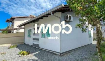 Casa com 3 quartos, Ilha da Figueira - Jaraguá do Sul
