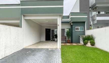 Casa Geminada com 1 suíte com closet + 1 quarto, Barra do Rio Cerro - Jaraguá do Sul
