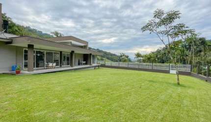 Chácara/Casa com 3 quartos, sendo 1 suíte, Rio Cerro I - Jaraguá do Sul