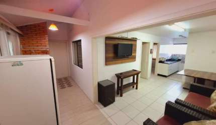 Apartamento semi mobiliado 2 quartos no centro de Balneário Piçarras/SC