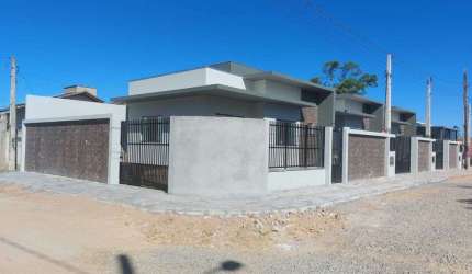 Casa de Esquina com Piscina – Valor de Lançamento em Itajuba, Barra Velha