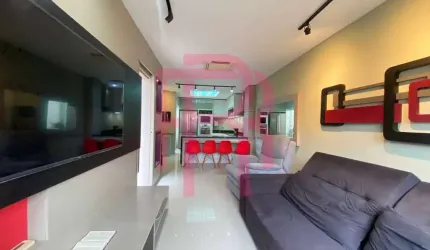Sobrado à venda, 03 dormitórios, bairro Nova Esperança em BC!