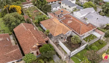Imóvel para venda tem 696 metros quadrados em Jardim Social - Curitiba - PR