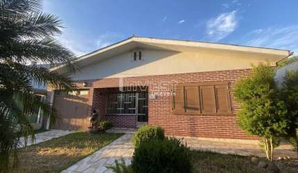 Casa a venda próxima ao centro em Santa Cruz do Sul
