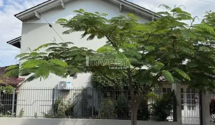 Amplo sobrado de esquina próximo da Unisc em Santa Cruz do Sul.