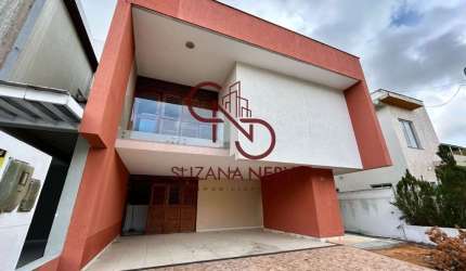 CASA TRIPLEX NO CONDOMÍNIO PARCO DELLA VERITA