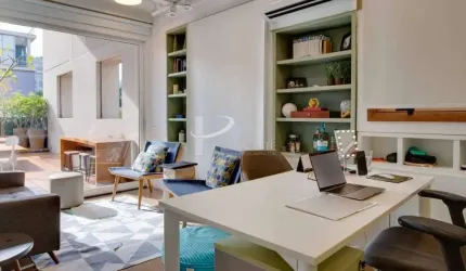 Conjunto comercial, 178 m2, mezanio, terraço, copa, 2 banheiros, 5 vagas, para venda, Vila Madalena.