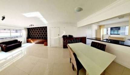 Apartamento mobiliado, 150 m2, 4 dormitórios, 1 suíte, 2 vagas, para venda, Higienópolis.