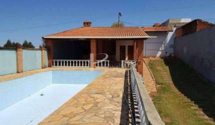 Casa com Terreno de 1.100 m² 100% murada próximo do centro da cidade de Itapetininga , Vila Belo Ho