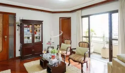 Cobertura à Venda e para Locação, 302m², 04 Dormitórios sendo 02 Suítes e 04 Vagas de Garagem. Vila