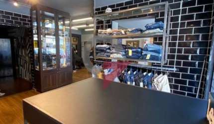 Casa comercial à venda no Centro, Taubaté  por R$ 1.200.000