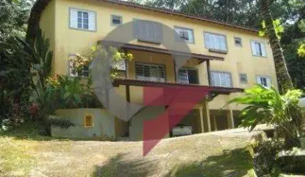Casa com 10 quartos à venda na Enseada, Ubatuba  por R$ 2.000.000