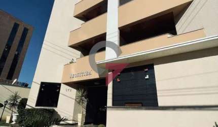 Apartamento com 3 quartos à venda no Centro, Taubaté  por R$ 550.000