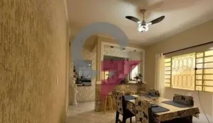Casa com 3 quartos à venda no Quiririm, Taubaté  por R$ 430.000