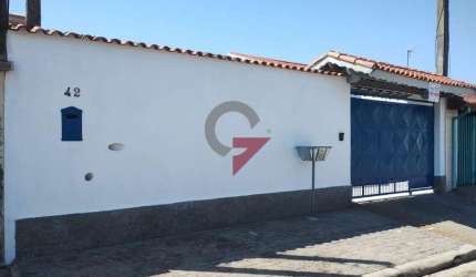 Casa com 2 quartos à venda no Parque Piratininga, Taubaté  por R$ 390.000
