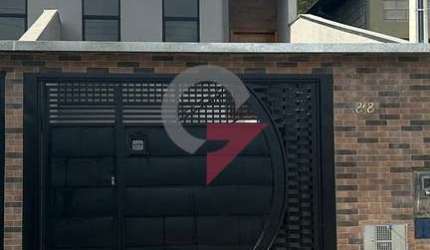 Casa com 3 quartos à venda no Residencial Estoril, Taubaté  por R$ 362.000