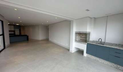 Apartamento com 3 quartos para alugar no Centro, Itajaí  por R$ 8.500