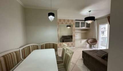 Apartamento com 3 quartos para alugar no Centro, Balneário Camboriú  por R$ 3.700