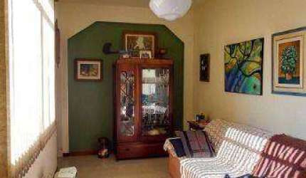 Apartamento 5 quartos, 3 banheiros, cozinha ampla e garagem. Ótima localização no Cruzeiro do Sul a 300m da av. Rio Branco