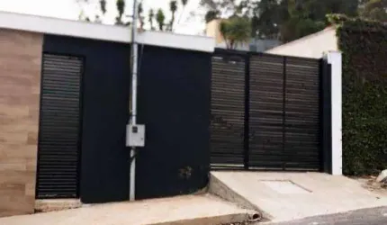 Terreno com projeto aprovado em condomínio exclusivo com apenas 5 unidades em localização privilegiada no bairro Novo Horizonte.  Oportunidade!