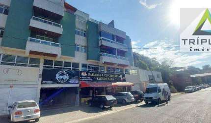Cobertura duplex 2 quartos com suíte, terraço com espaço gourmet e sauna, 2 salas, lareira, 2 vagas. Localizada a 5 minutos da UFJF.