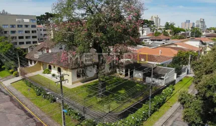 Casa comercial à venda na Rua Curupaitis, 634, Santa Quitéria, Curitiba, 357 m2 por R$ 2.490.000