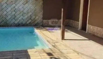 Casa com piscina 03quartos com suíte e 03vagas - Maravista