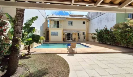 Belíssima casa duplex de 4 quartos, 1 suíte,  em rua fechada próximo ao mercado Maravista, 1 vaga coberta. Piscna e churrasqueira.