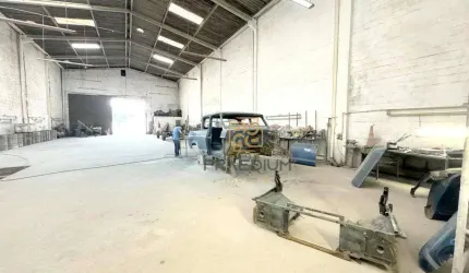 Barracão à venda, 600 m² por R$ 1.590.000,00 - Boqueirão - Curitiba/PR