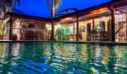 Casa Espetacular - Locação Temporada em Condomínio Fechado a 200m da Praia Mococa