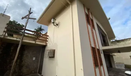 Casa com 6 dormitórios para alugar, 385 m² por R$ 8.240,00/mês - Centro - Novo Hamburgo/RS