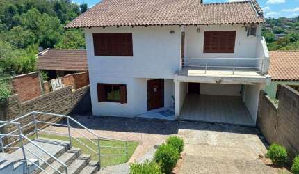 Casa com 3 dormitórios, 250 m² - venda por R$ 450.000,00 ou aluguel por R$ 4.000,00/mês - Rincão - Novo Hamburgo/RS
