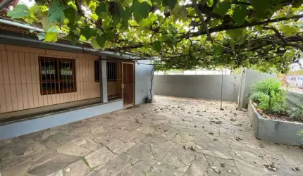 Casa com 3 dormitórios para alugar, 170 m² por R$ 3.842,00/mês - Ouro Branco - Novo Hamburgo/RS