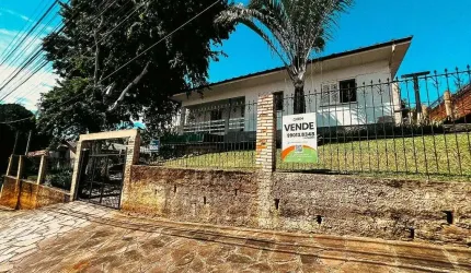Casa com 3 dormitórios à venda, 278 m² por R$ 1.160.000,00 - Petrópolis - Novo Hamburgo/RS
