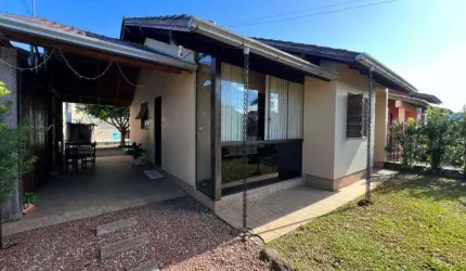 Casa com 3 dormitórios à venda, 69 m² por R$ 500.000,00 - Lagoa Azul - Estância Velha/RS