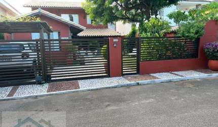 Seu Refúgio em uma casa num Condomínio Aconchegante em Lauro de Freitas - 4 Suítes